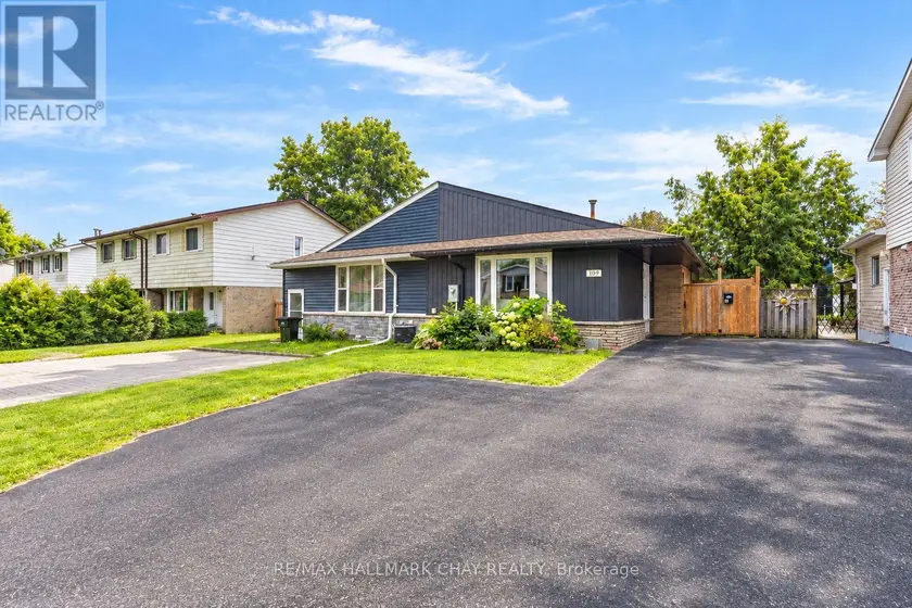 Semi-Detached/Link at 109 DAPHNE CRESCENT, Barrie