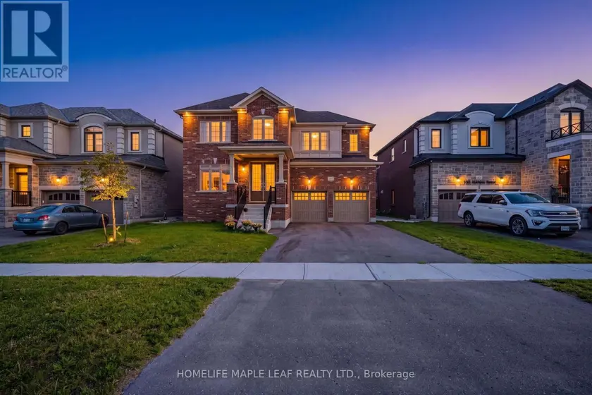Detached at 244 WARDEN STREET, Clearview