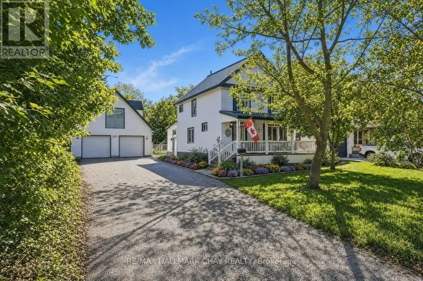 Detached at 251 DUCKWORTH STREET, Barrie