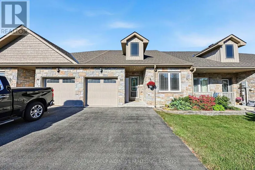 Townhouse at 95 LUCY LANE, Orillia