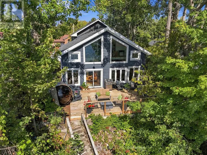 Detached at 19 STANLEY AVENUE, Oro-Medonte