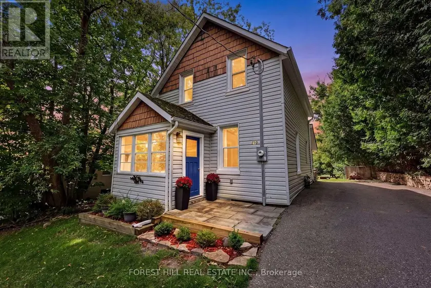 Detached at 210 CENTENNIAL DRIVE, Midland