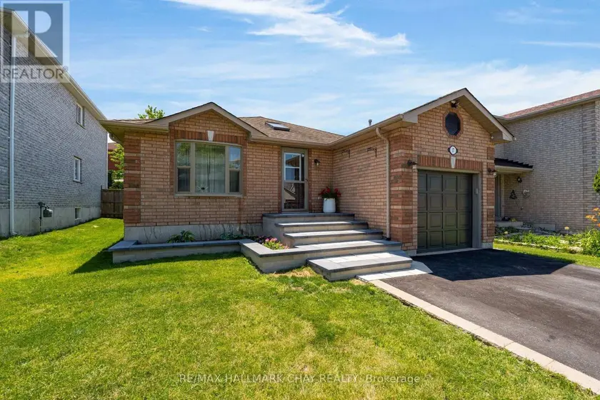 Detached at 17 BENJAMIN LANE, Barrie