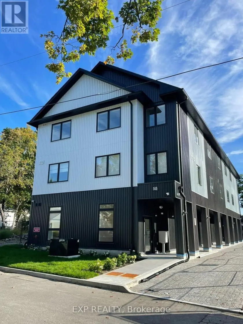 Apartment at 303 - 145 CLAPPERTON STREET, Barrie