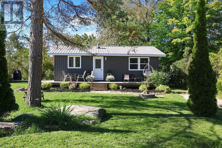 Detached at 196 PARADISE AVENUE, Tay