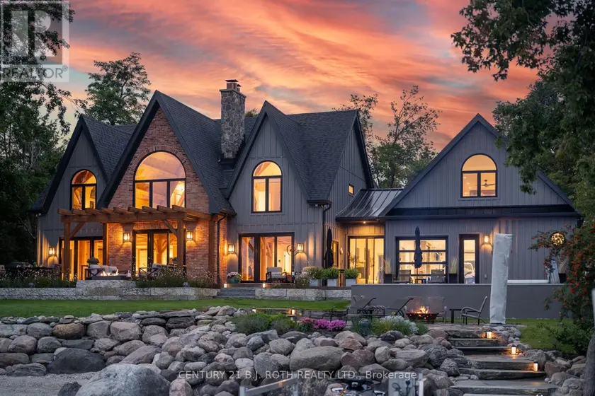 Detached at 247 LAKESHORE ROAD W, Oro-Medonte