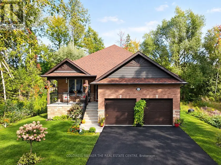 Detached at 44 IRIS DRIVE, Wasaga Beach