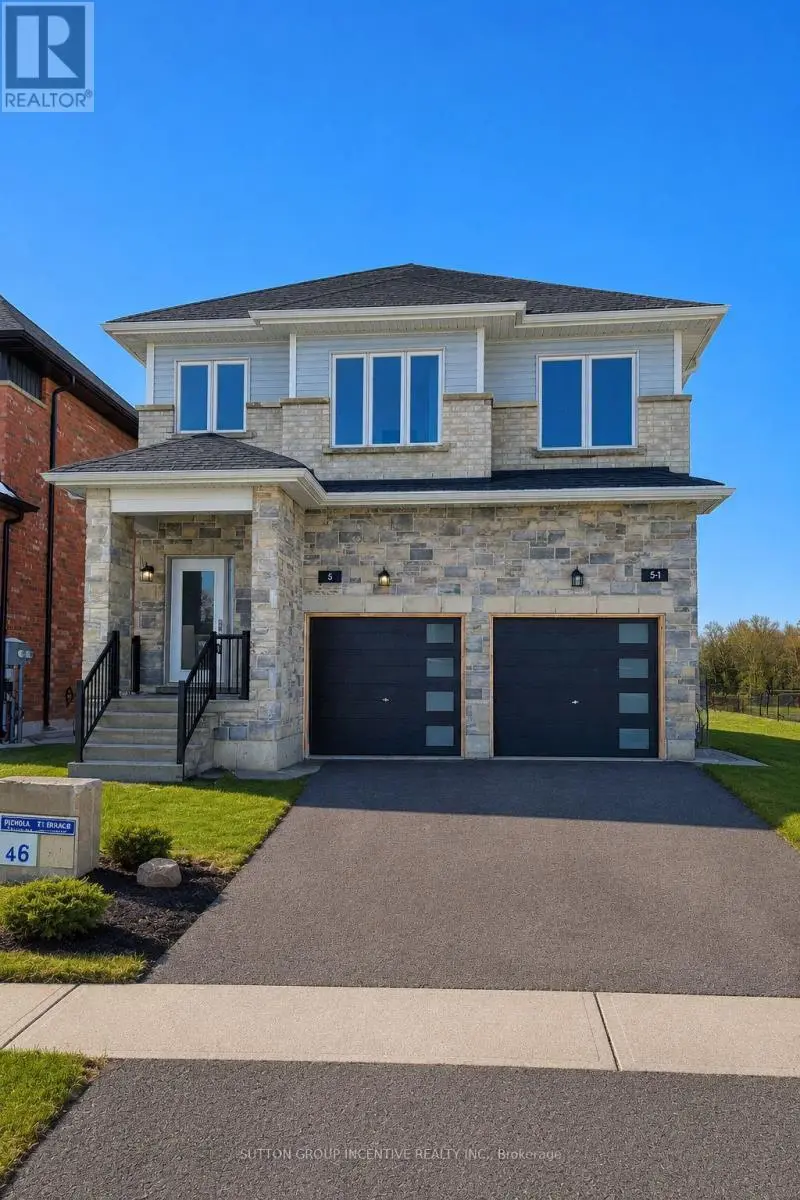 Detached at 2 - 5 RANCH TERRACE, Barrie