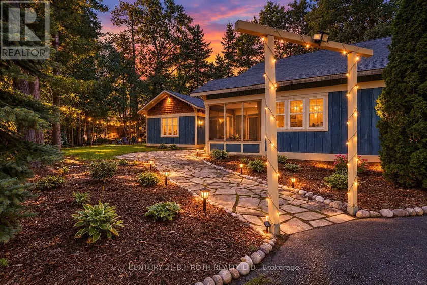 Detached at 11 ROSEMARY ROAD, Tiny