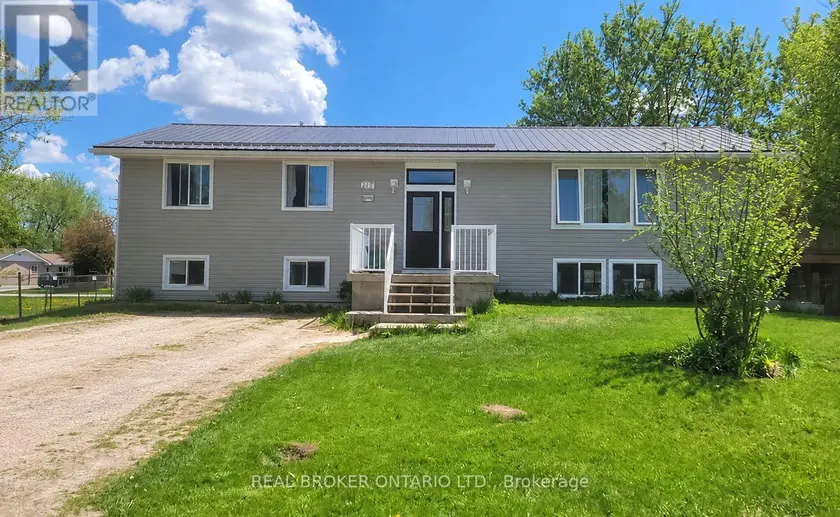 Detached at 217 JOHN STREET, Clearview