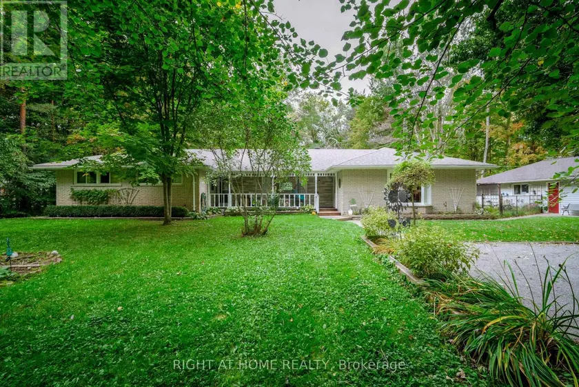 Detached at 1602 COUNTY 92 ROAD, Springwater