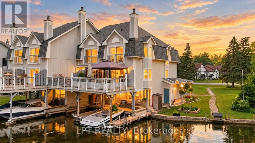 Townhouse at 1 - 30 LAGUNA PARKWAY, Ramara