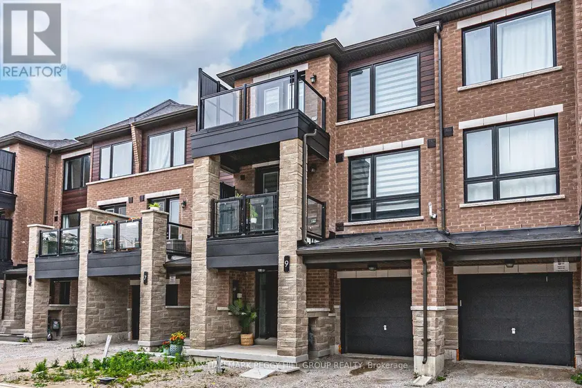 Townhouse at 9 RED MAPLE LANE, Barrie
