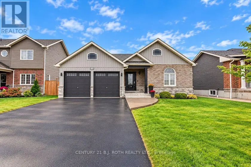 Detached at 38 BEVERLY STREET, Springwater