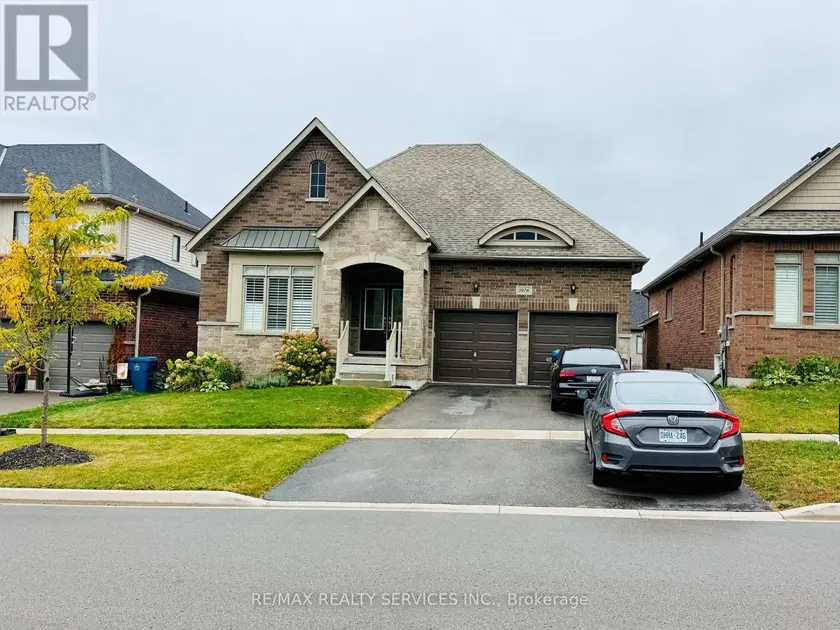 Detached at 3076 ORION BOULEVARD, Orillia