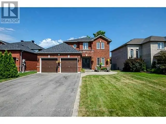 Detached at 4 BLUEWATER TRAIL, Barrie
