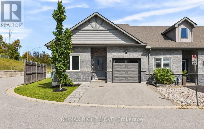 Townhouse at 40 LILY DRIVE, Orillia