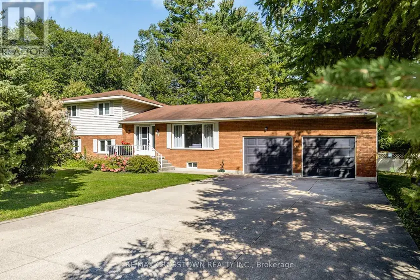 Detached at 87 BAYWOOD WAY, Wasaga Beach