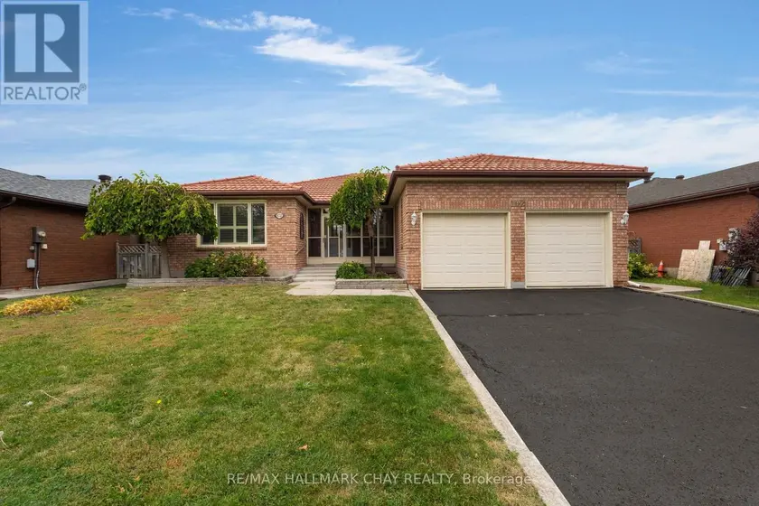 Detached at 102 STEEL STREET, Barrie
