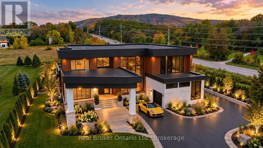 Detached at 1 MEADOWLARK WAY, Clearview
