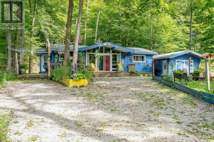 Detached at 103 SILVER BIRCH DRIVE, Tiny