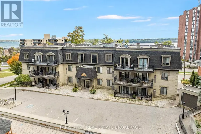 Apartment at 101 - 200 COLLIER STREET, Barrie