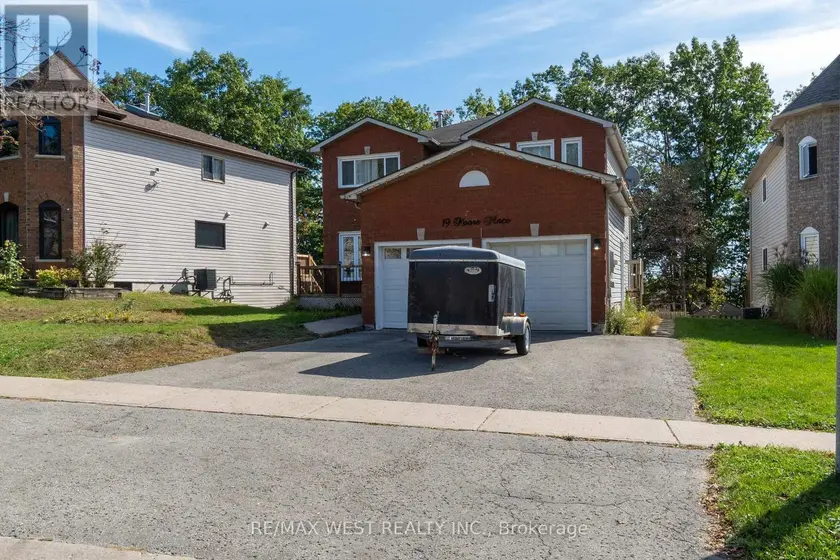 Detached at 19 MOORE PLACE, Barrie