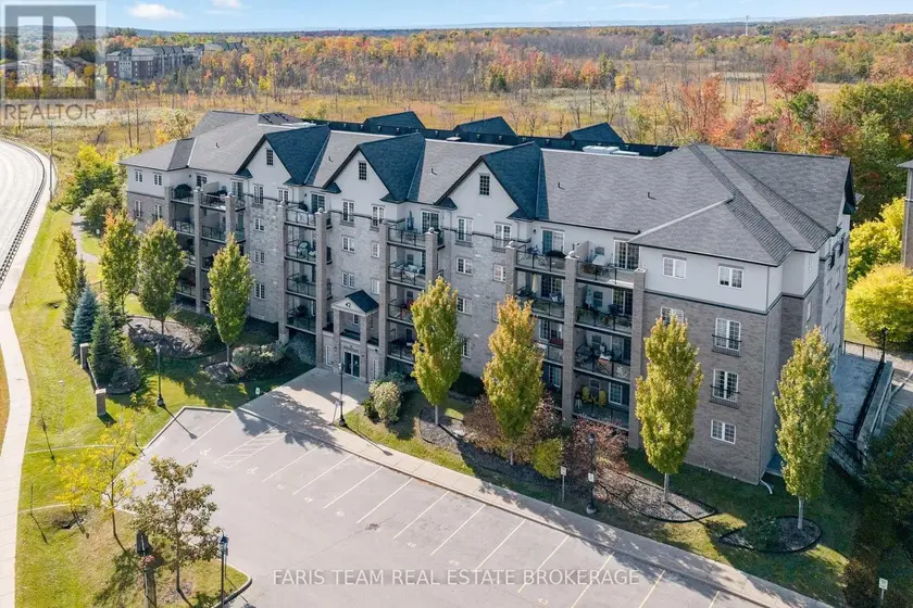 Apartment at 212 - 42 FERNDALE DRIVE S, Barrie
