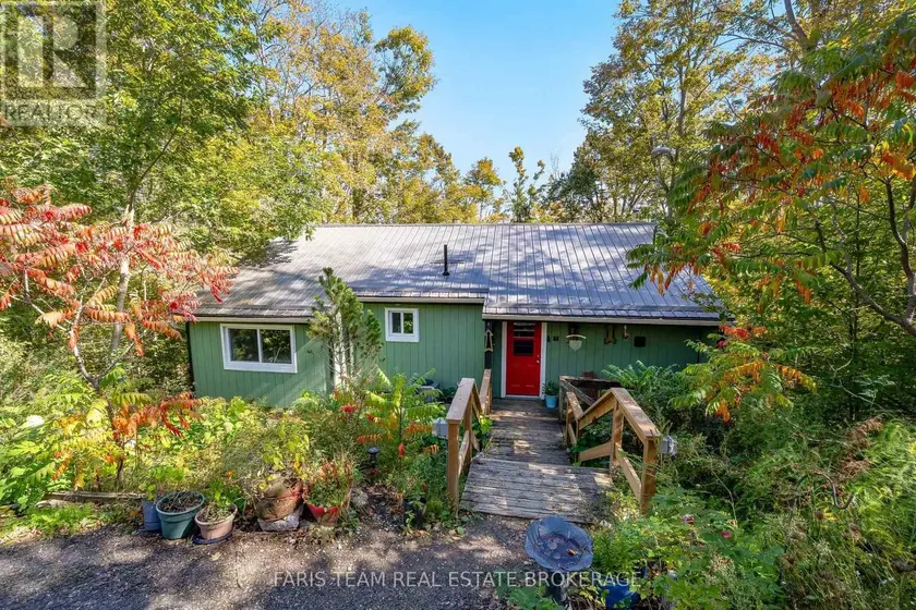 Detached at 29 ONEIDA AVENUE, Oro-Medonte