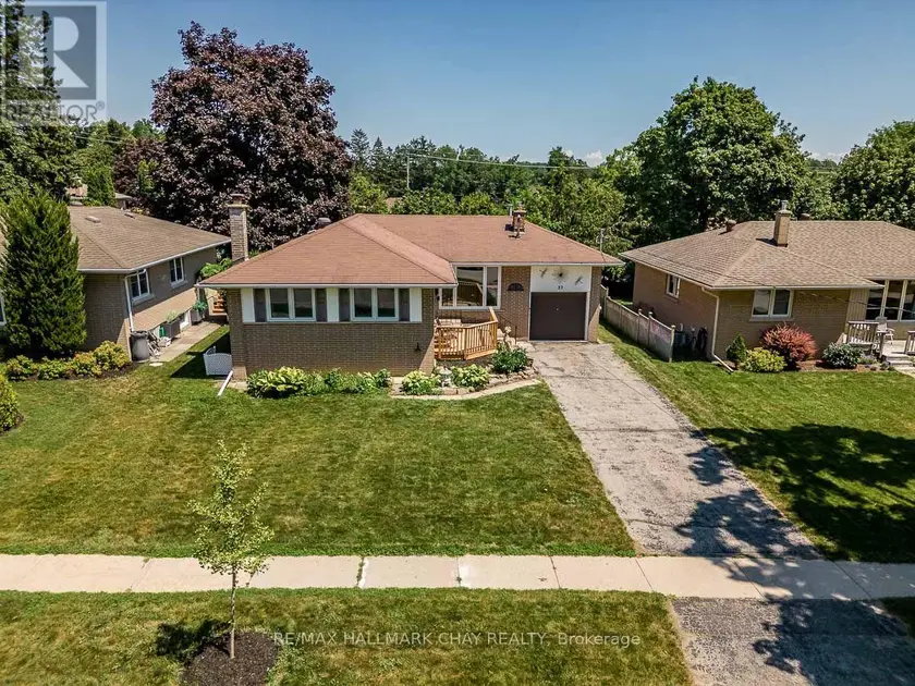 Detached at 23 DOWNSVIEW DRIVE, Barrie