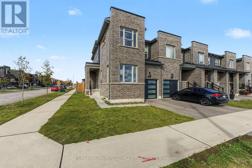 Townhouse at 11 TURNBERRY LANE, Barrie