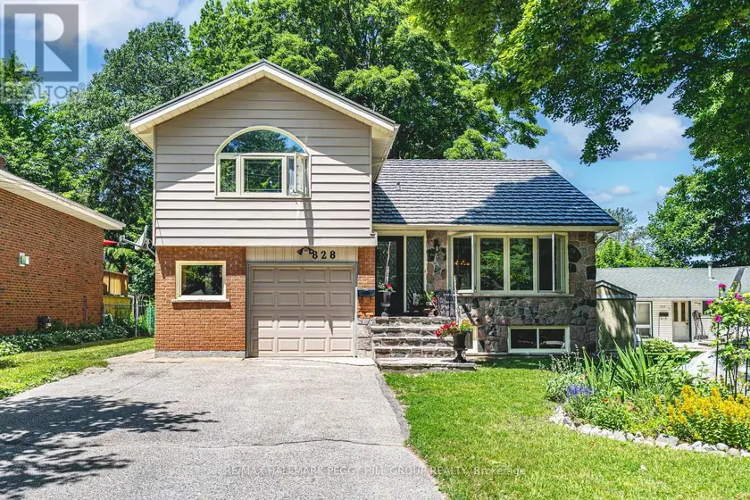 Detached at 828 DOMINION AVENUE, Midland