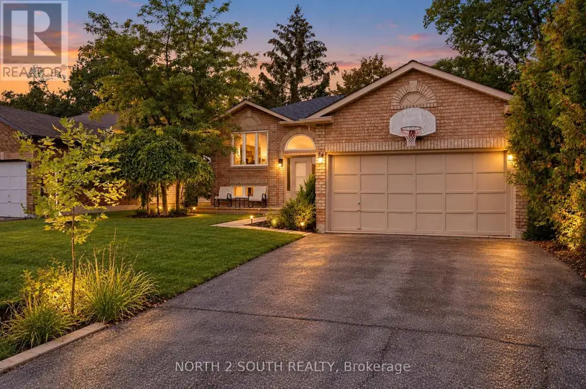 Detached at 74 LEO BOULEVARD, Wasaga Beach