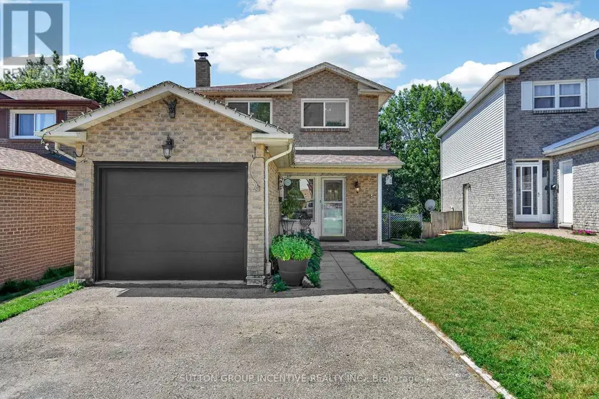 Detached at 26 FOX RUN, Barrie