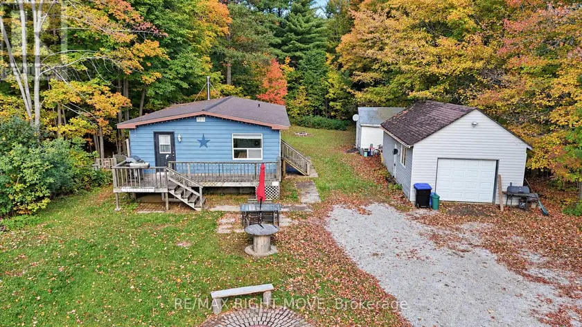 Detached at 1108 MONCK ROAD, Ramara