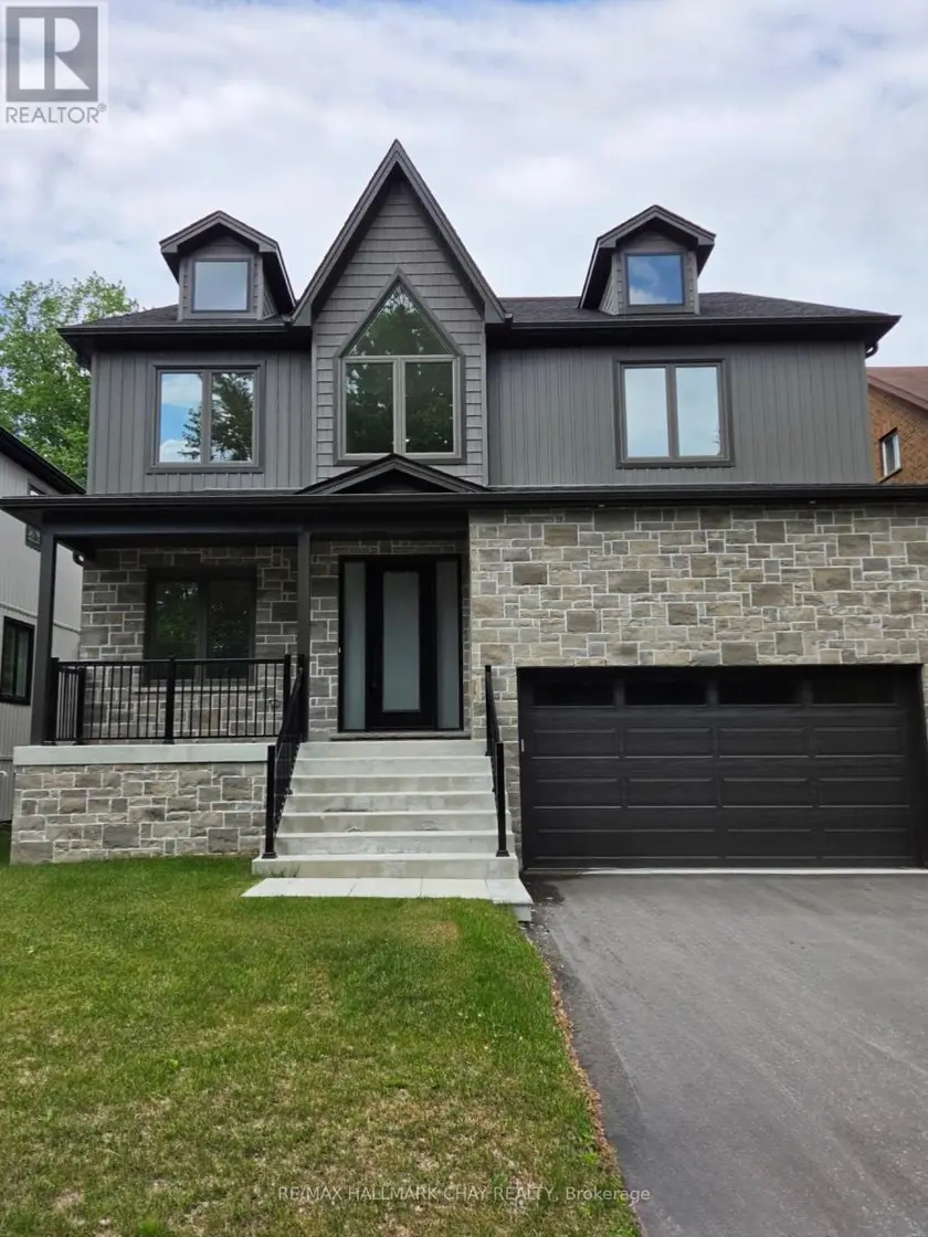 Detached at 86 37TH STREET N, Wasaga Beach
