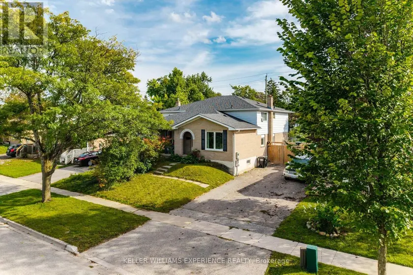 Semi-Detached/Link at 21 B COLLEGE CRESCENT, Barrie