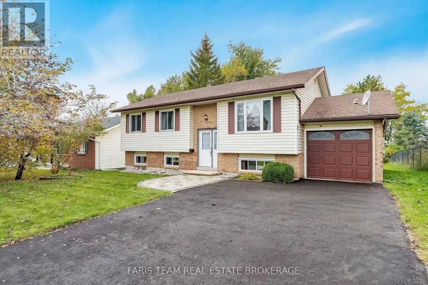 Detached at 42 DANCY DRIVE, Orillia