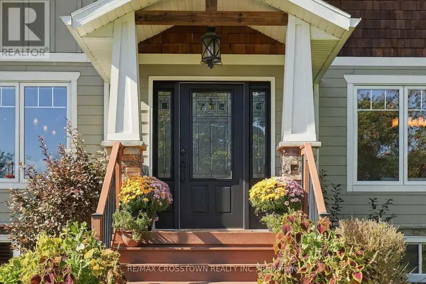 Detached at 20 IDLEWOOD DRIVE, Springwater