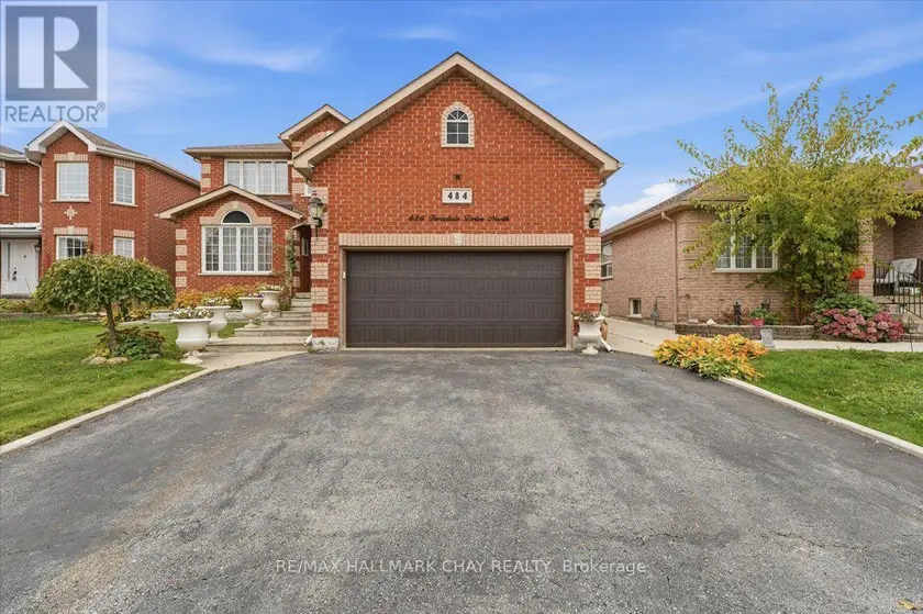 Detached at MAIN/UPPER - 484 FERNDALE DRIVE N, Barrie