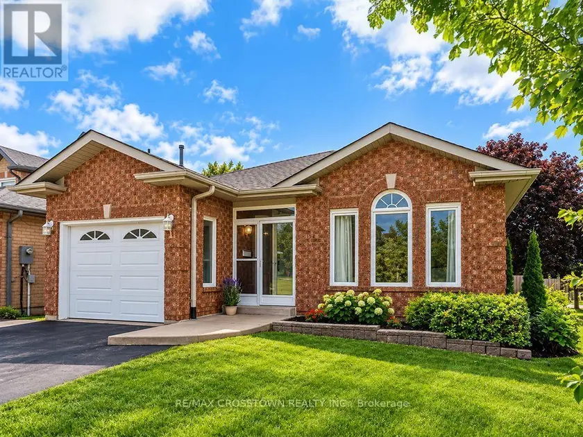 Detached at 1 LANG DRIVE, Barrie