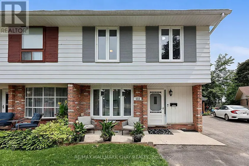Semi-Detached/Link at 133 DAPHNE CRESCENT, Barrie