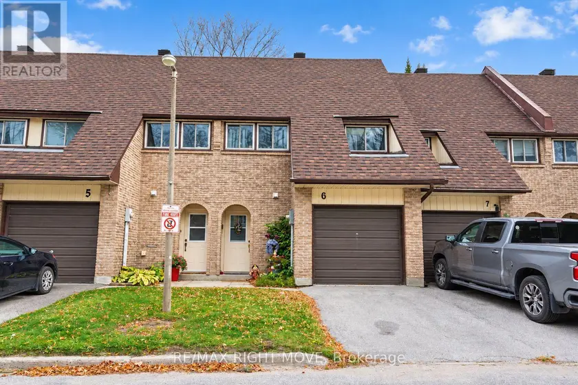 Townhouse at 6 - 67 FITTONS ROAD E, Orillia