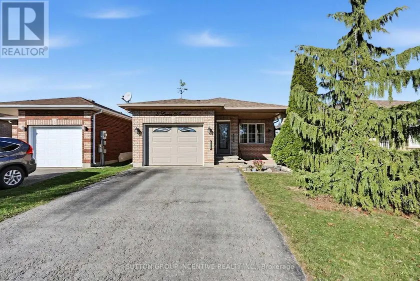 Detached at 8 LUCAS AVENUE, Barrie