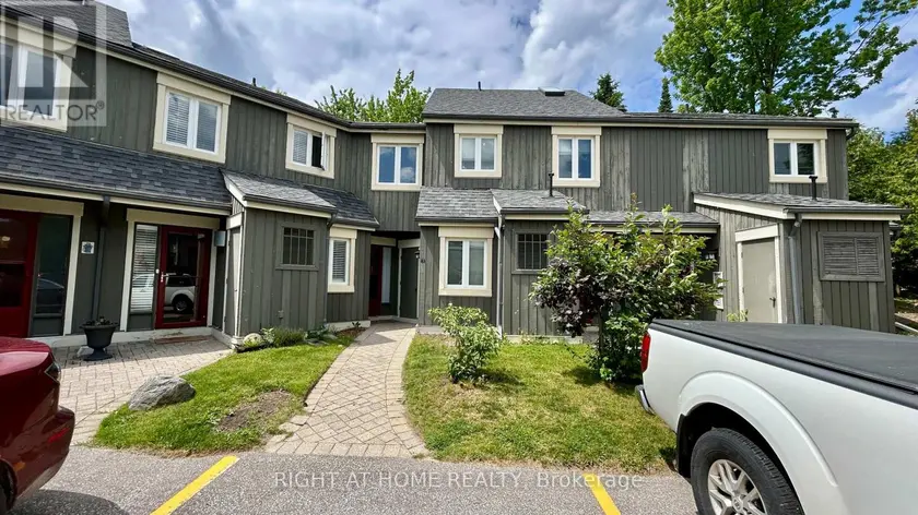 Townhouse at 83 - 38 DAWSON DRIVE, Collingwood