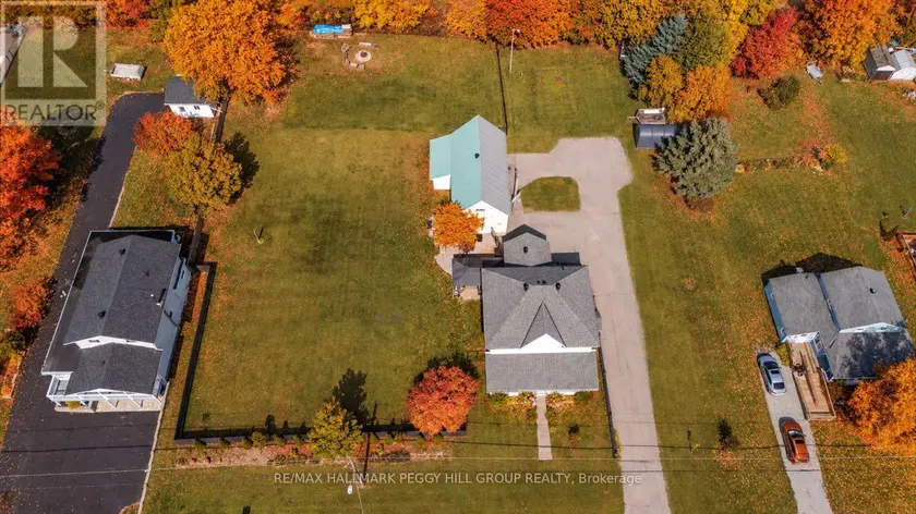 Detached at 312 LAFONTAINE ROAD W, Tiny