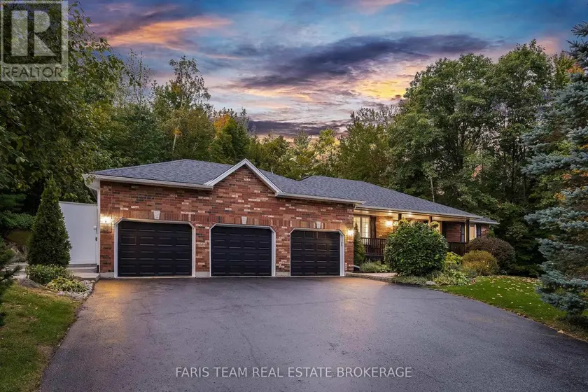 Detached at 55 DAVENPORT DRIVE, Springwater