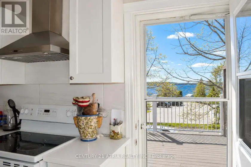 Detached at 172 WILLIAM STREET, Tay