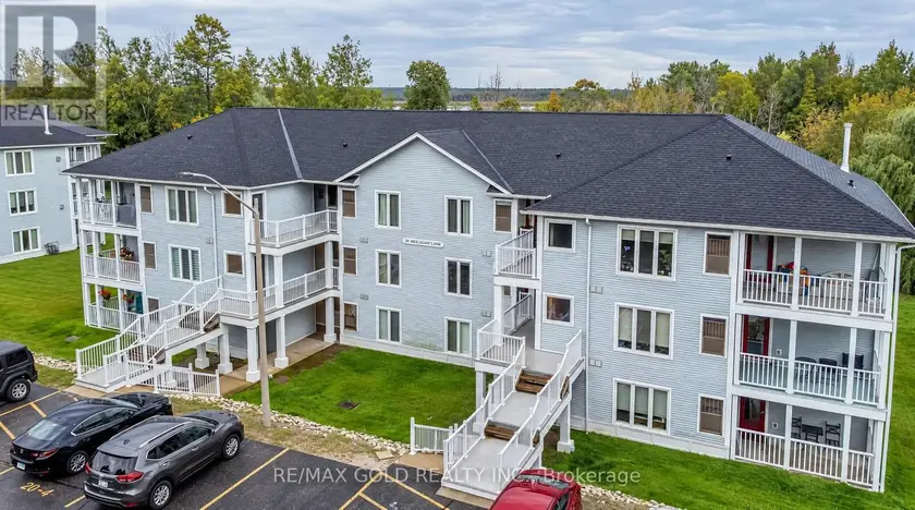 Apartment at 8 - 20 MULLIGAN LANE, Wasaga Beach
