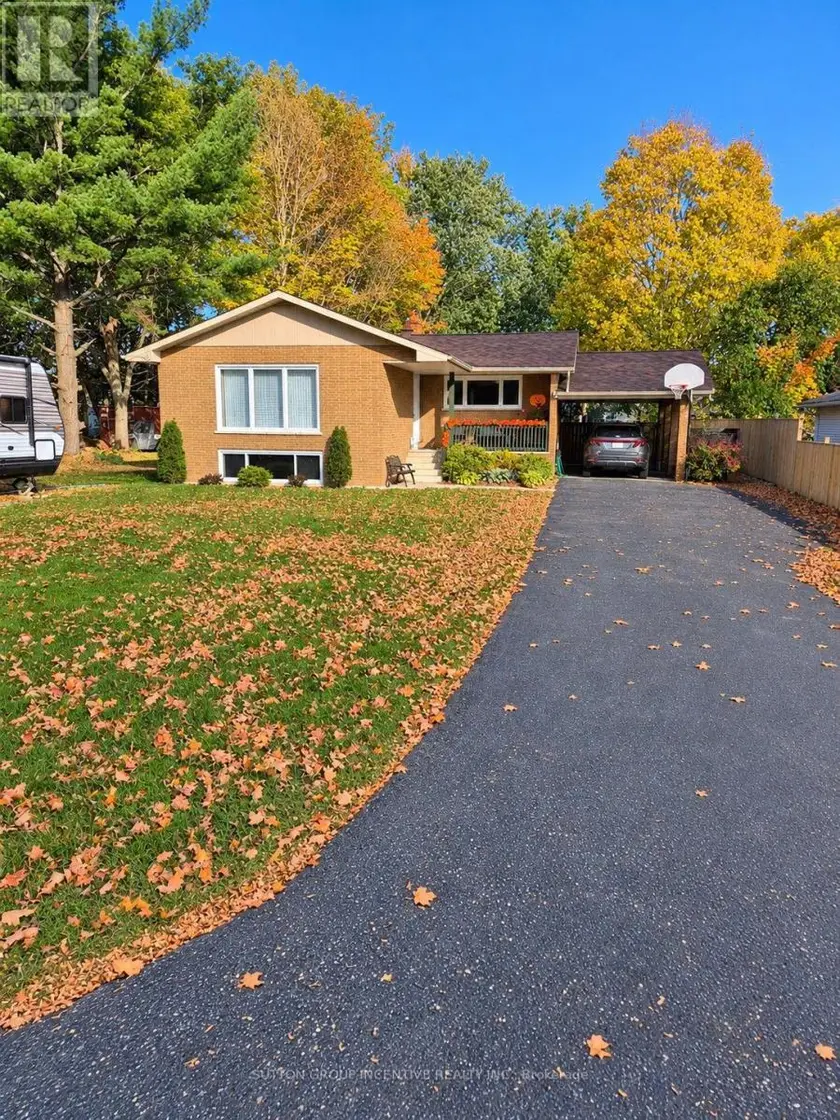 Detached at 28 MELVILLE STREET, Clearview